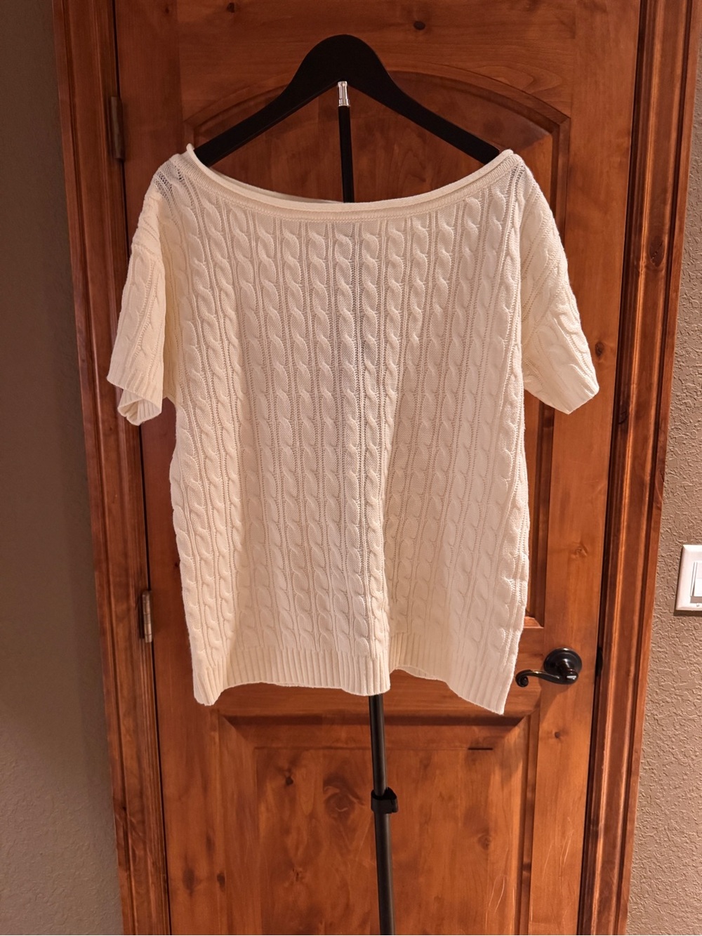 ANDREE BY UNIT Off-the-Shoulder Ivory Cable Knit Sweater